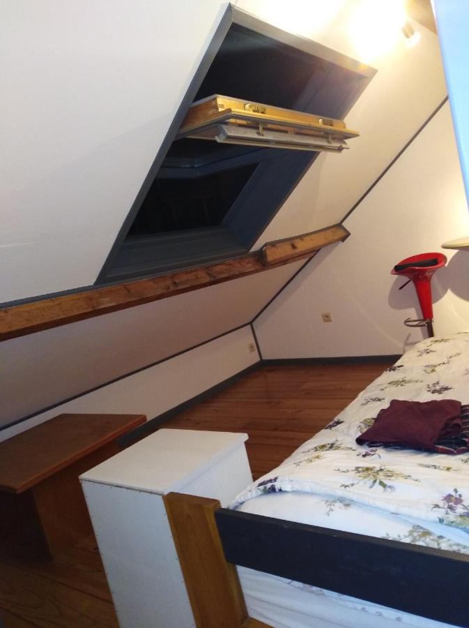 Un Studio A Louer Ds Un Endroit Calme Pres De La Ville De Dinant Zewnętrze zdjęcie